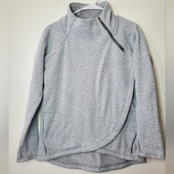 Athleta Cozy Karma Asymmetrical Pullover Sweater Size Small - Picture 4 of 16